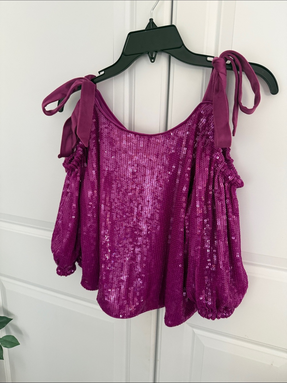 VENUS Magenta Sequin Tie-Shoulder Crop Top